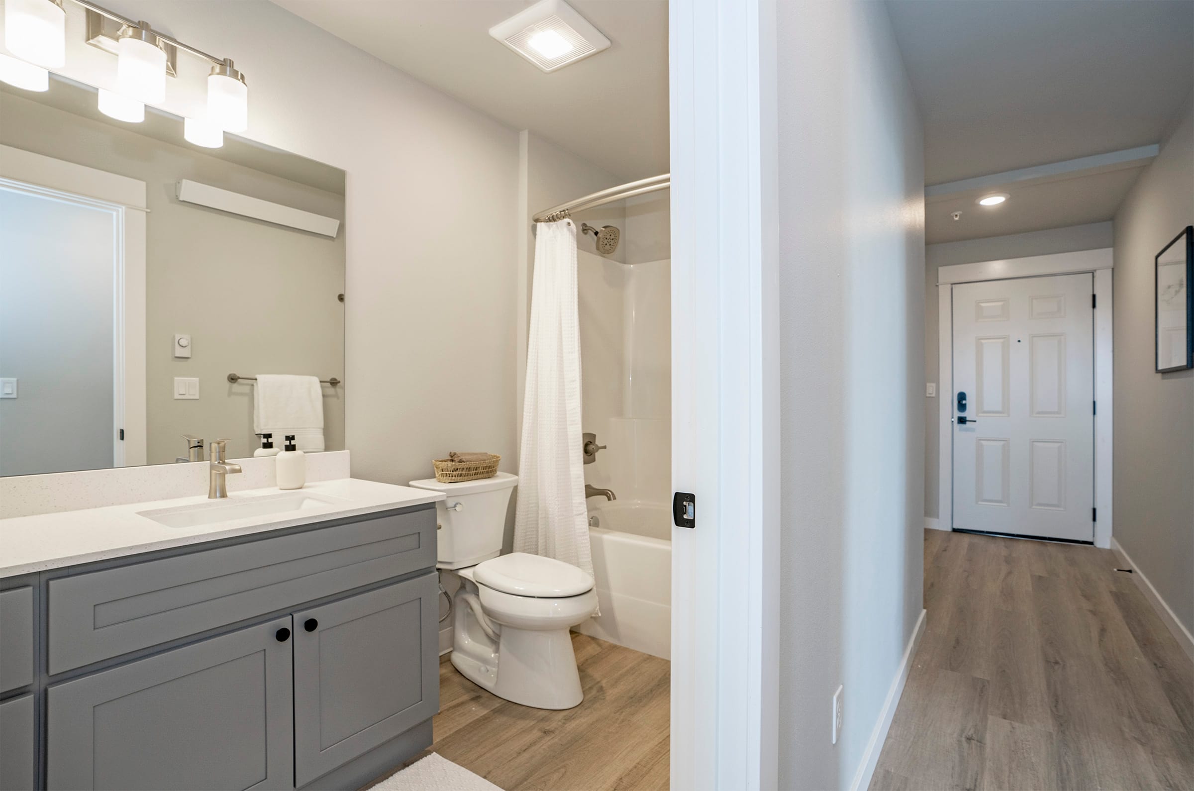 Trafton Vue42 – Unit 406