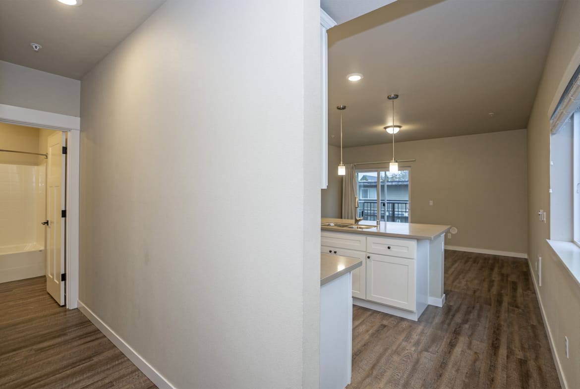 Residences on Fife – Unit 204