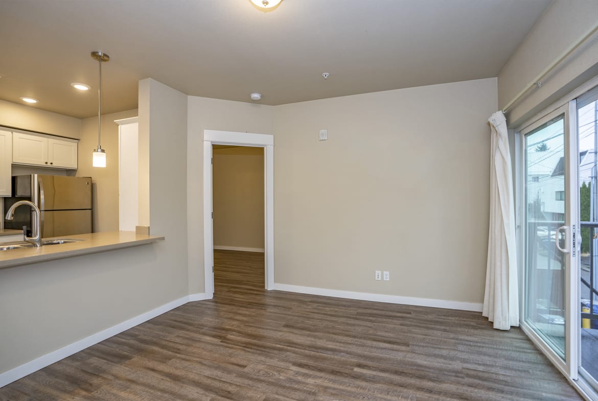 Residences on Fife – Unit 204