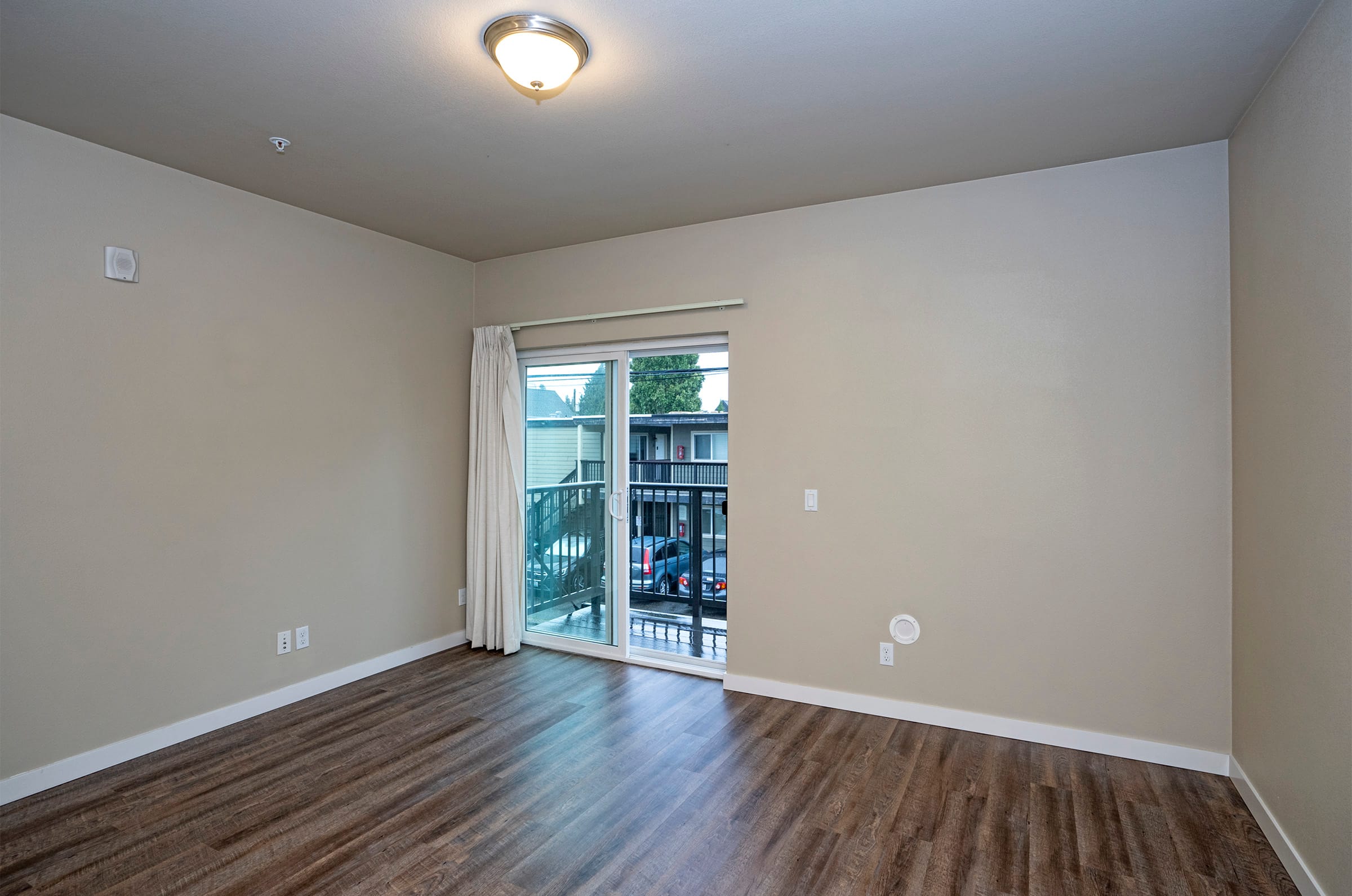 21 Residences on Fife – Unit 204