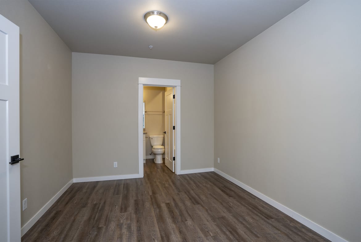 Residences on Fife – Unit 204