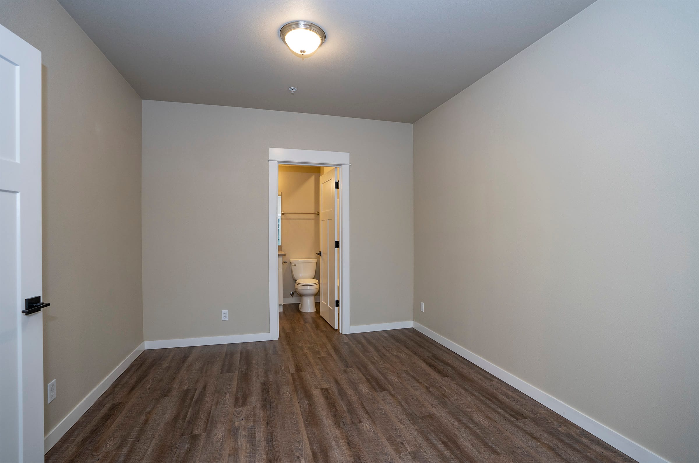 26 Residences on Fife – Unit 204