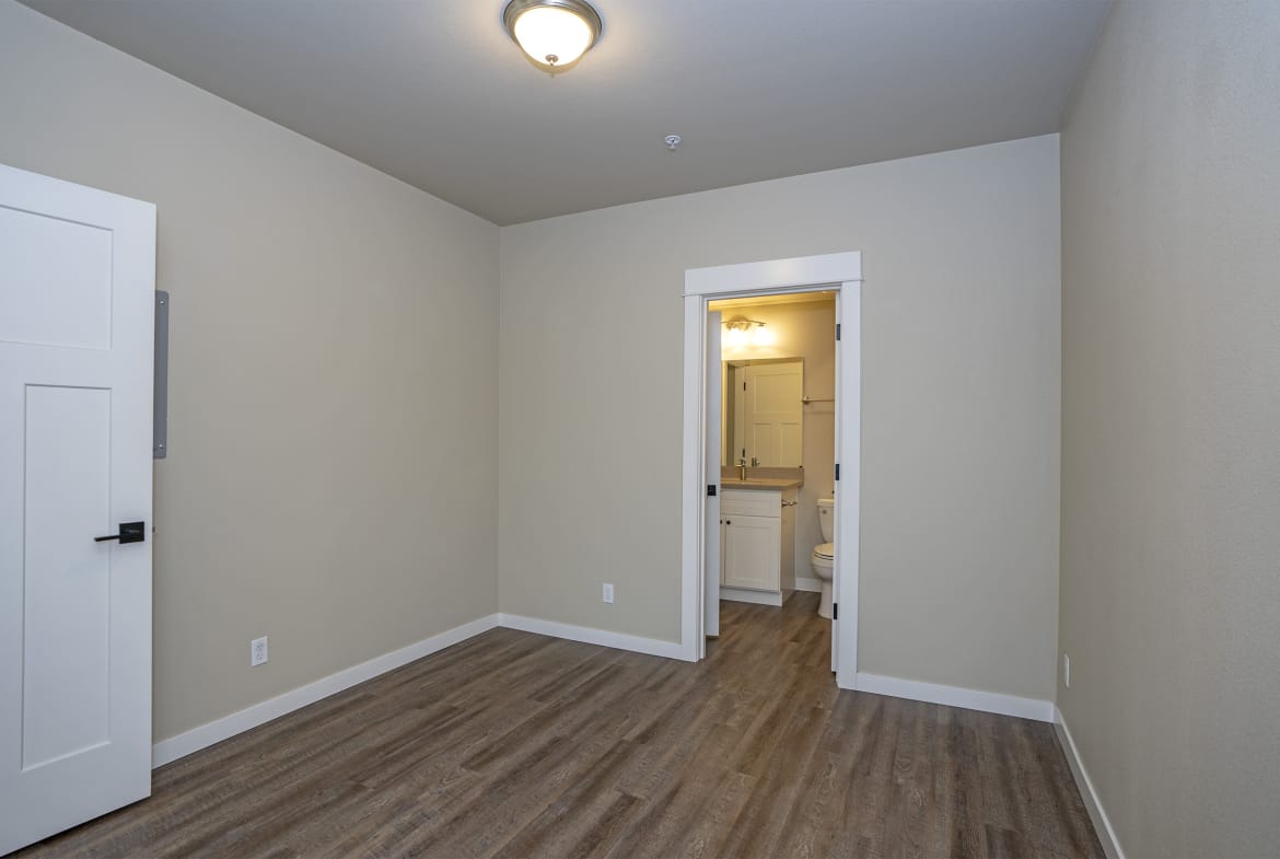 Residences on Fife – Unit 204