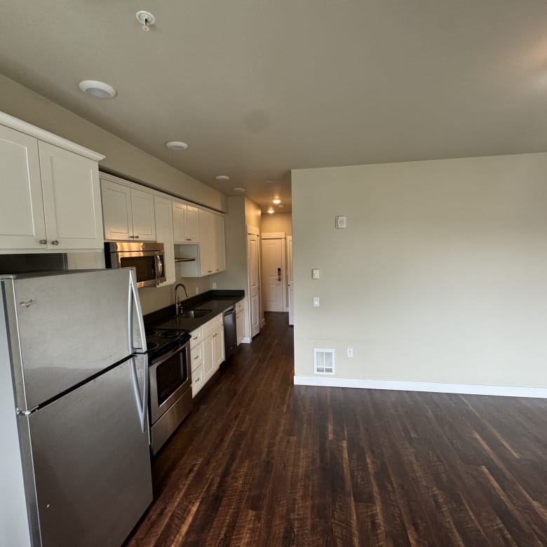 Why Apartment Rentals Near 6th Avenue Remain in High Demand